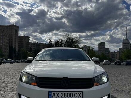 Фольксваген Пассат 2013 в Харькове на Automoto.ua Белый Фольксваген Пассат, объемом двигателя 1.8 л и пробегом 236 тыс. км за 10500 $, фото 1 на Automoto.ua