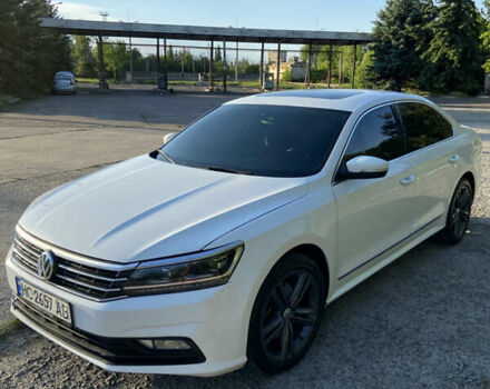 Білий Фольксваген Пассат, об'ємом двигуна 1.97 л та пробігом 304 тис. км за 11400 $, фото 1 на Automoto.ua