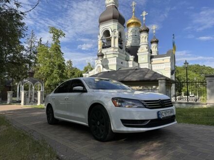 Білий Фольксваген Пассат, об'ємом двигуна 2.5 л та пробігом 290 тис. км за 7999 $, фото 1 на Automoto.ua