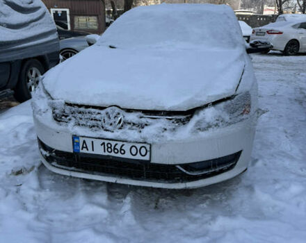 Белый Фольксваген Пассат, объемом двигателя 2.5 л и пробегом 350 тыс. км за 4700 $, фото 1 на Automoto.ua