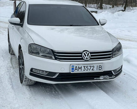 Белый Фольксваген Пассат, объемом двигателя 0 л и пробегом 297 тыс. км за 9700 $, фото 1 на Automoto.ua