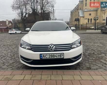 Белый Фольксваген Пассат, объемом двигателя 1.8 л и пробегом 261 тыс. км за 11500 $, фото 1 на Automoto.ua