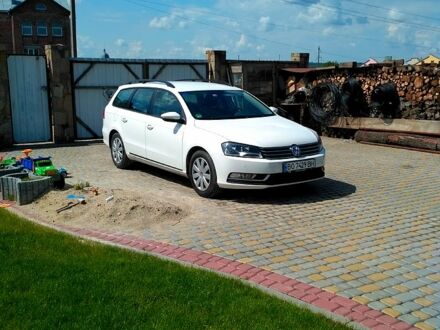 Фольксваген Пассат 2013 у Тернополі на Automoto.ua Білий Фольксваген Пассат, об'ємом двигуна 2 л та пробігом 301 тис. км за 11000 $, фото 1 на Automoto.ua