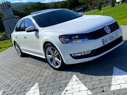 Фольксваген Пассат 2013 в Мукачеве на Automoto.ua Белый Фольксваген Пассат, объемом двигателя 2 л и пробегом 236 тыс. км за 12100 $, фото 1 на Automoto.ua