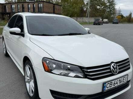 Белый Фольксваген Пассат, объемом двигателя 1.8 л и пробегом 211 тыс. км за 9800 $, фото 1 на Automoto.ua