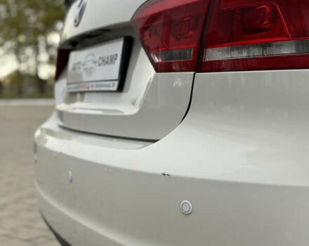 Фольксваген Пассат 2013 в Николаеве на Automoto.ua Белый Фольксваген Пассат, объемом двигателя 2.5 л и пробегом 170 тыс. км за 9900 $, фото 1 на Automoto.ua