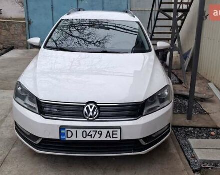 Белый Фольксваген Пассат, объемом двигателя 1.6 л и пробегом 268 тыс. км за 9500 $, фото 1 на Automoto.ua