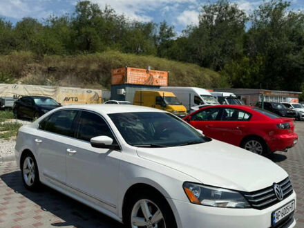 Белый Фольксваген Пассат, объемом двигателя 1.8 л и пробегом 189 тыс. км за 11500 $, фото 1 на Automoto.ua