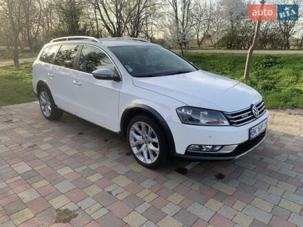 Фольксваген Пассат 2014 в Ровно на Automoto.ua Белый Фольксваген Пассат, объемом двигателя 2 л и пробегом 312 тыс. км за 13200 $, фото 1 на Automoto.ua