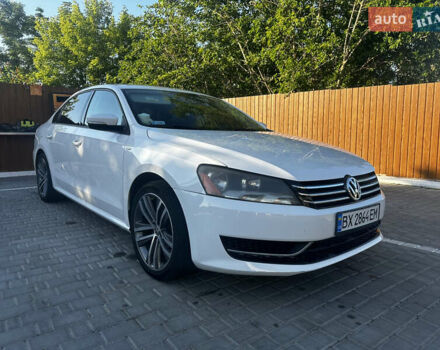 Белый Фольксваген Пассат, объемом двигателя 1.8 л и пробегом 201 тыс. км за 9600 $, фото 1 на Automoto.ua