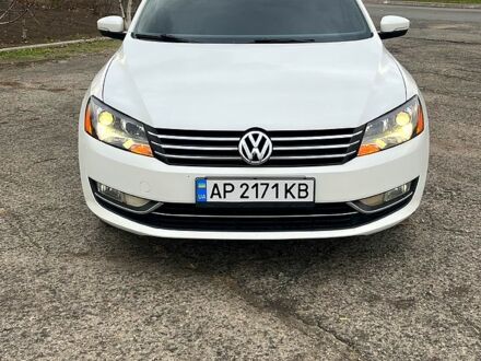 Белый Фольксваген Пассат, объемом двигателя 1.8 л и пробегом 174 тыс. км за 10000 $, фото 1 на Automoto.ua