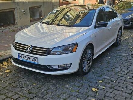 Фольксваген Пассат 2014 в Черновцах на Automoto.ua Белый Фольксваген Пассат, объемом двигателя 1.8 л и пробегом 193 тыс. км за 11200 $, фото 1 на Automoto.ua