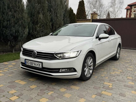 Фольксваген Пассат 2015 в Запорожье на Automoto.ua Белый Фольксваген Пассат, объемом двигателя 1.97 л и пробегом 181 тыс. км за 14700 $, фото 1 на Automoto.ua