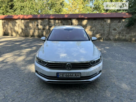 Фольксваген Пассат 2015 в Черновцах на Automoto.ua Белый Фольксваген Пассат, объемом двигателя 1.97 л и пробегом 315 тыс. км за 15999 $, фото 1 на Automoto.ua