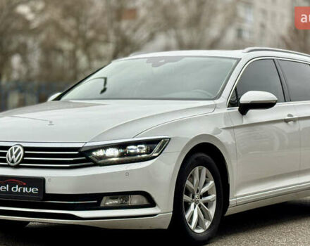 Білий Фольксваген Пассат, об'ємом двигуна 1.97 л та пробігом 301 тис. км за 14799 $, фото 1 на Automoto.ua