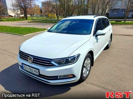 Білий Фольксваген Пассат, об'ємом двигуна 2 л та пробігом 320 тис. км за 14700 $, фото 1 на Automoto.ua