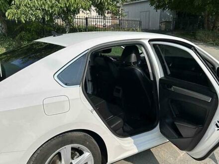 Білий Фольксваген Пассат, об'ємом двигуна 1.8 л та пробігом 179 тис. км за 10200 $, фото 1 на Automoto.ua