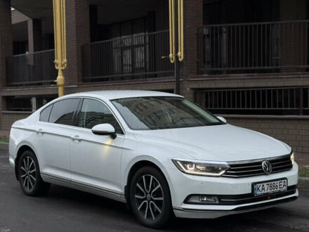 Белый Фольксваген Пассат, объемом двигателя 1.8 л и пробегом 130 тыс. км за 16900 $, фото 1 на Automoto.ua