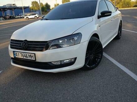 Белый Фольксваген Пассат, объемом двигателя 1.8 л и пробегом 226 тыс. км за 13500 $, фото 1 на Automoto.ua