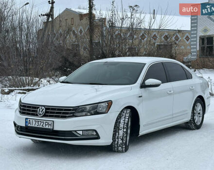 Белый Фольксваген Пассат, объемом двигателя 1.8 л и пробегом 150 тыс. км за 11999 $, фото 1 на Automoto.ua