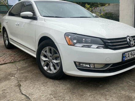 Белый Фольксваген Пассат, объемом двигателя 1.8 л и пробегом 178 тыс. км за 9800 $, фото 1 на Automoto.ua