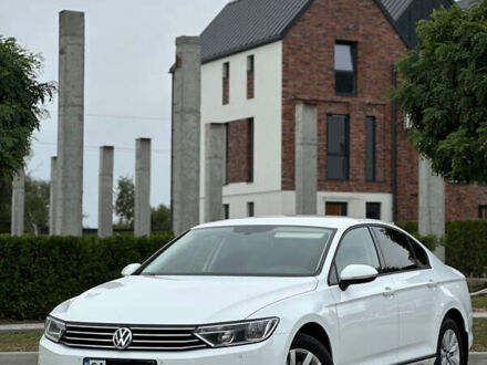 Білий Фольксваген Пассат, об'ємом двигуна 1.4 л та пробігом 145 тис. км за 14500 $, фото 1 на Automoto.ua