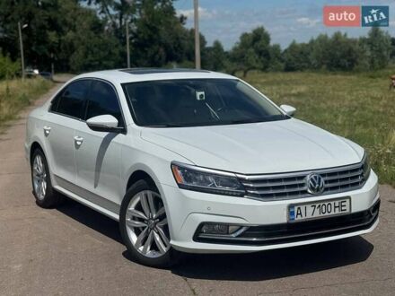 Фольксваген Пассат 2015 в Борисполе на Automoto.ua Белый Фольксваген Пассат, объемом двигателя 3.6 л и пробегом 123 тыс. км за 13199 $, фото 1 на Automoto.ua