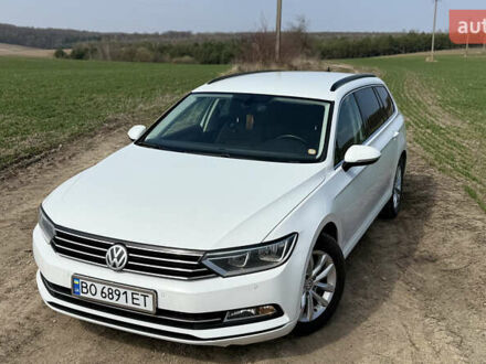 Фольксваген Пассат 2015 у Тернополі на Automoto.ua Білий Фольксваген Пассат, об'ємом двигуна 1.97 л та пробігом 269 тис. км за 12299 $, фото 1 на Automoto.ua