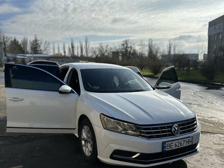 Белый Фольксваген Пассат, объемом двигателя 1.8 л и пробегом 190 тыс. км за 11500 $, фото 1 на Automoto.ua