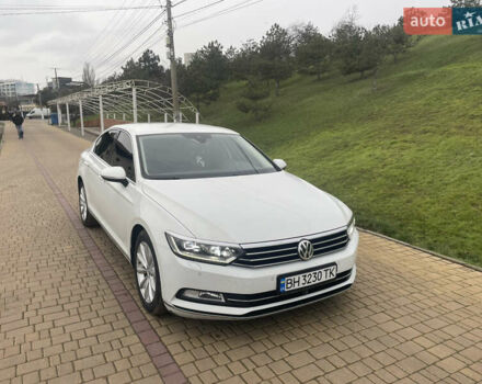 Белый Фольксваген Пассат, объемом двигателя 1.97 л и пробегом 280 тыс. км за 16500 $, фото 1 на Automoto.ua