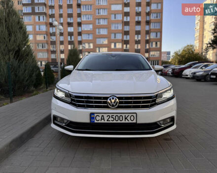 Білий Фольксваген Пассат, об'ємом двигуна 1.8 л та пробігом 170 тис. км за 17000 $, фото 1 на Automoto.ua