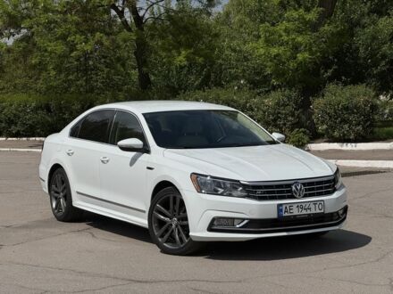 Фольксваген Пассат 2016 у Верхнеднепровске на Automoto.ua Білий Фольксваген Пассат, об'ємом двигуна 1.8 л та пробігом 175 тис. км за 12200 $, фото 1 на Automoto.ua