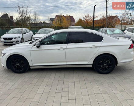 Білий Фольксваген Пассат, об'ємом двигуна 1.97 л та пробігом 195 тис. км за 15500 $, фото 1 на Automoto.ua