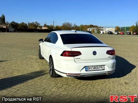 Фольксваген Пассат 2016 в Одессе на Automoto.ua Белый Фольксваген Пассат, объемом двигателя 2 л и пробегом 138 тыс. км за 24500 $, фото 1 на Automoto.ua