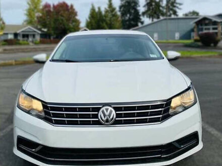 Білий Фольксваген Пассат, об'ємом двигуна 1.8 л та пробігом 90 тис. км за 10000 $, фото 1 на Automoto.ua