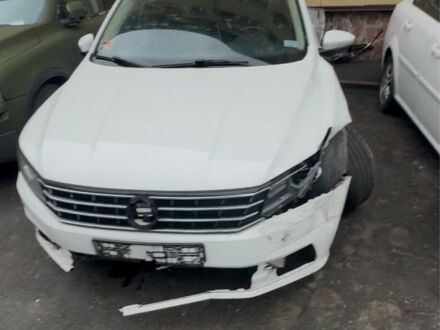 Белый Фольксваген Пассат, объемом двигателя 1.8 л и пробегом 97 тыс. км за 6500 $, фото 1 на Automoto.ua