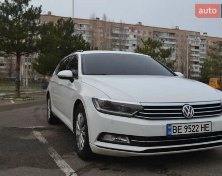 Белый Фольксваген Пассат, объемом двигателя 1.97 л и пробегом 215 тыс. км за 13200 $, фото 1 на Automoto.ua