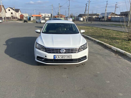 Білий Фольксваген Пассат, об'ємом двигуна 1.8 л та пробігом 240 тис. км за 10200 $, фото 1 на Automoto.ua