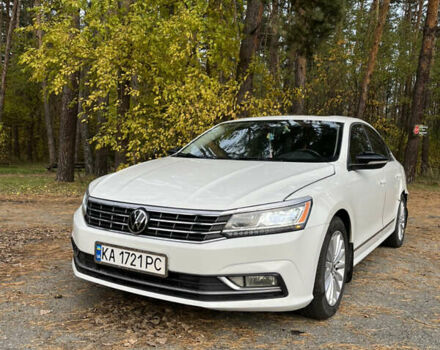 Фольксваген Пассат 2016 в Киеве на Automoto.ua Белый Фольксваген Пассат, объемом двигателя 1.8 л и пробегом 160 тыс. км за 11000 $, фото 1 на Automoto.ua