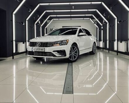 Фольксваген Пассат 2016 в Кривом Роге на Automoto.ua Белый Фольксваген Пассат, объемом двигателя 2 л и пробегом 2 тыс. км за 14500 $, фото 1 на Automoto.ua