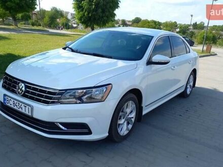 Фольксваген Пассат 2016 в Сокале на Automoto.ua Белый Фольксваген Пассат, объемом двигателя 1.8 л и пробегом 89 тыс. км за 13500 $, фото 1 на Automoto.ua