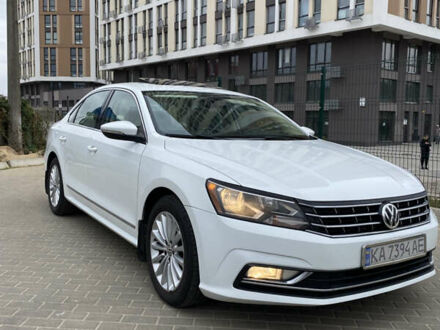 Фольксваген Пассат 2016 в Броварах на Automoto.ua Белый Фольксваген Пассат, объемом двигателя 1.8 л и пробегом 209 тыс. км за 12300 $, фото 1 на Automoto.ua
