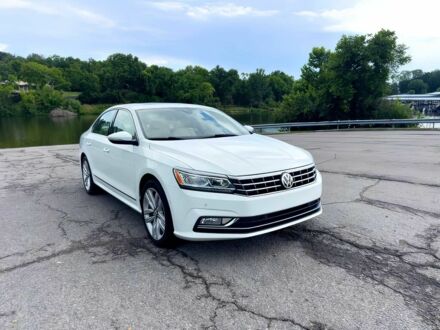 Белый Фольксваген Пассат, объемом двигателя 1.8 л и пробегом 76 тыс. км за 7500 $, фото 1 на Automoto.ua