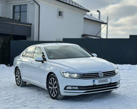 Белый Фольксваген Пассат, объемом двигателя 1.97 л и пробегом 264 тыс. км за 14800 $, фото 1 на Automoto.ua