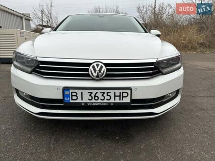 Фольксваген Пассат 2016 в Кобеляках на Automoto.ua Белый Фольксваген Пассат, объемом двигателя 1.97 л и пробегом 227 тыс. км за 13200 $, фото 1 на Automoto.ua