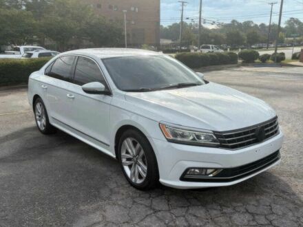 Білий Фольксваген Пассат, об'ємом двигуна 1.8 л та пробігом 77 тис. км за 2600 $, фото 1 на Automoto.ua