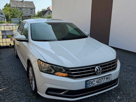 Білий Фольксваген Пассат, об'ємом двигуна 1.8 л та пробігом 233 тис. км за 12500 $, фото 1 на Automoto.ua