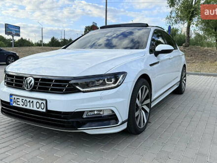 Белый Фольксваген Пассат, объемом двигателя 2 л и пробегом 138 тыс. км за 23900 $, фото 1 на Automoto.ua