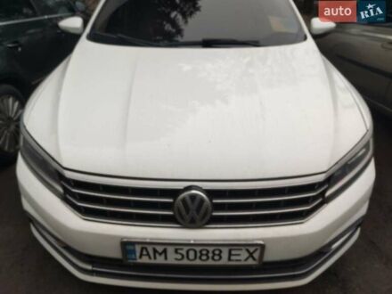 Белый Фольксваген Пассат, объемом двигателя 1.8 л и пробегом 182 тыс. км за 13500 $, фото 1 на Automoto.ua