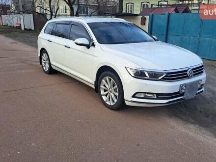 Белый Фольксваген Пассат, объемом двигателя 2 л и пробегом 283 тыс. км за 14500 $, фото 1 на Automoto.ua